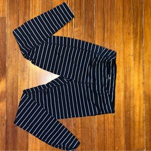Old Navy Black and White Striped Leggings